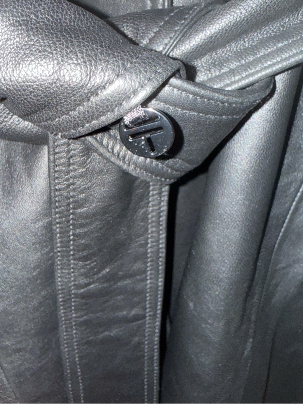 Tahari Black 100% Genuine Leather Trench Coat Belted XXL. Like New! - Picture 6 of 11